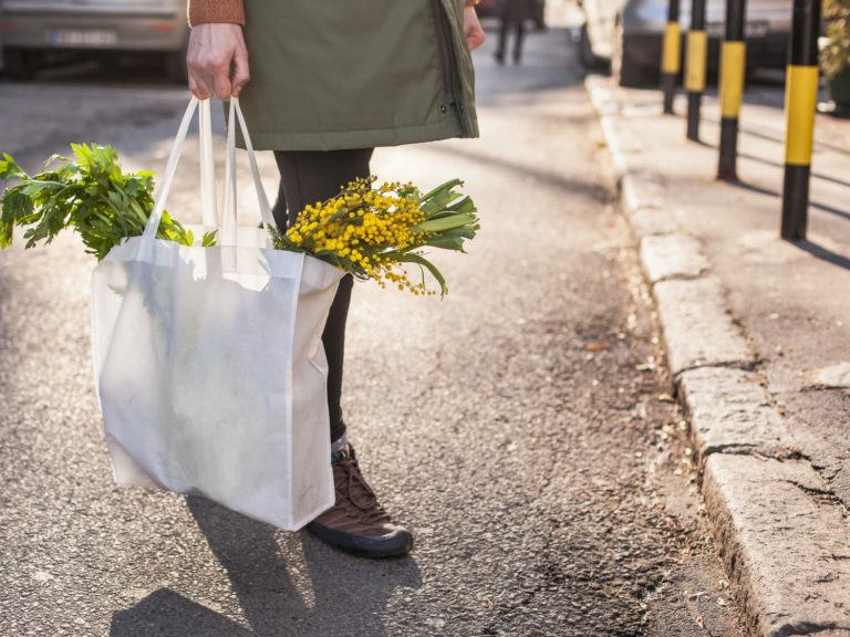 10 Reasons To Make The Switch To Reusable Shopping Bags